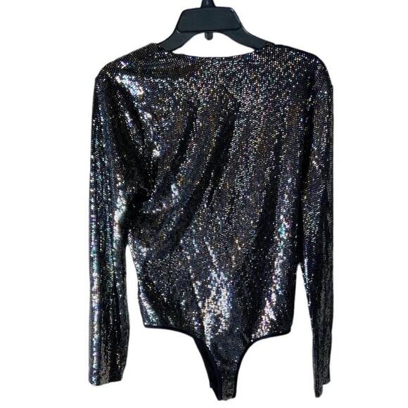 ASTR Lipsy Metallic Bodysuit Women's Size Large Glitter Disco Sequin Silver Top - Picture 5 of 11